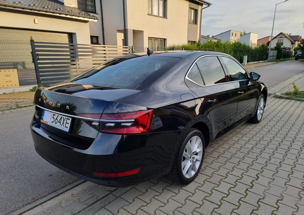 Skoda Superb cena 113899 przebieg: 106000, rok produkcji 2019 z Sosnowiec małe 781